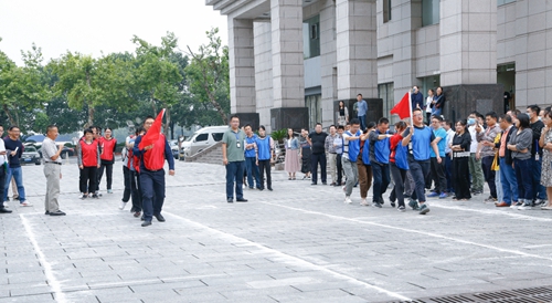 歡度中秋喜迎國慶 宜化集團與宜昌市發改委共同舉辦趣味運動會